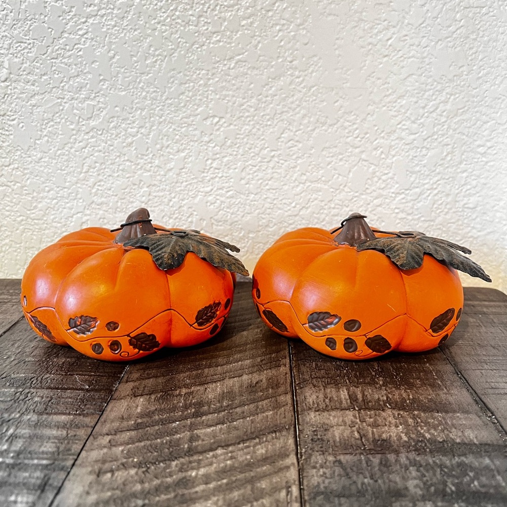 Halloween Fall Decorative Pumpkins Ceramic Leafs Metal Used READ